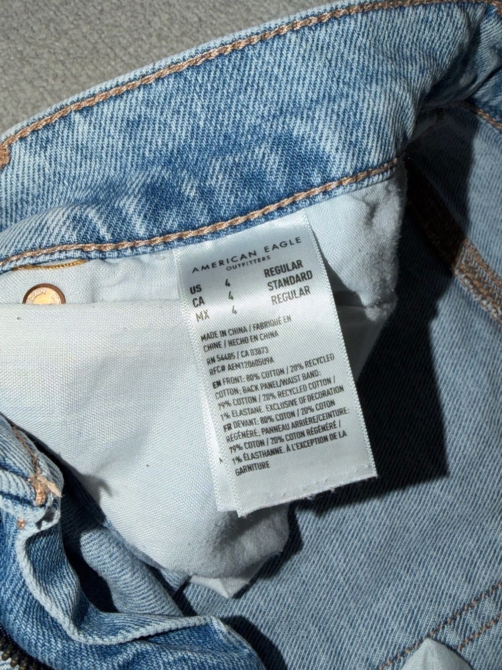 Distressed Jeans - Picture 4 of 6